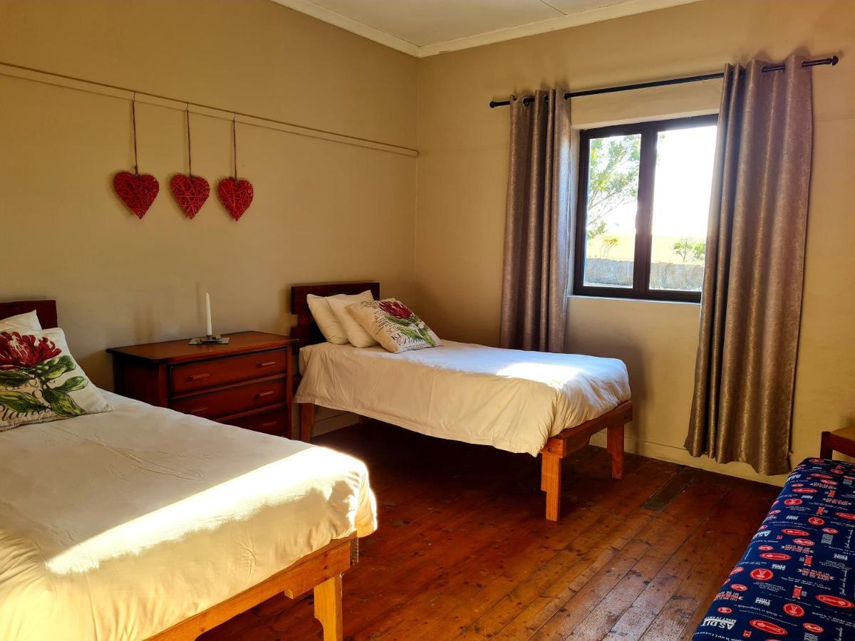Die Blouhuis Farmhouse Retreat With A Hot Tub Cloeteskraal 外观 照片